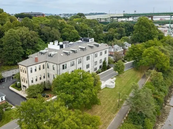 100 Commandants Way #107, Chelsea, MA 02150