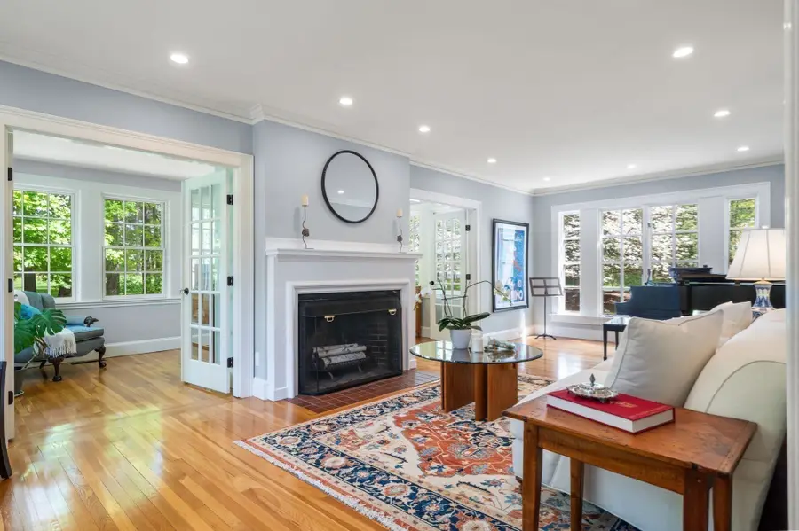 1172 Lowell Rd, Concord, MA 01742 - #3