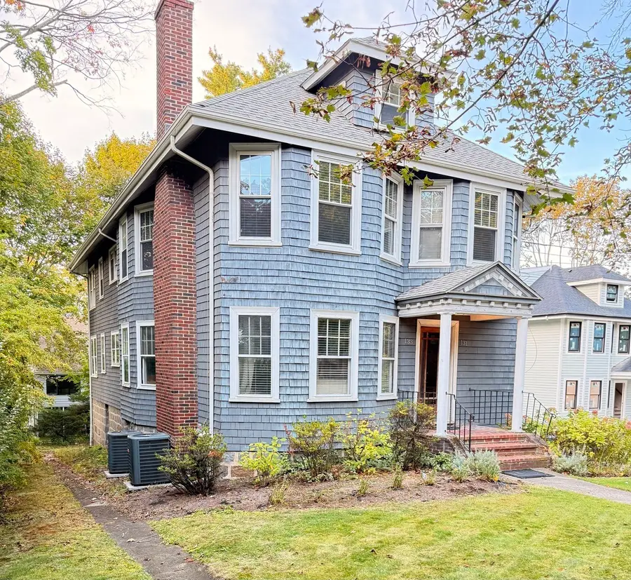 131-133 Mount Vernon St, Newton, MA 02465 - #2
