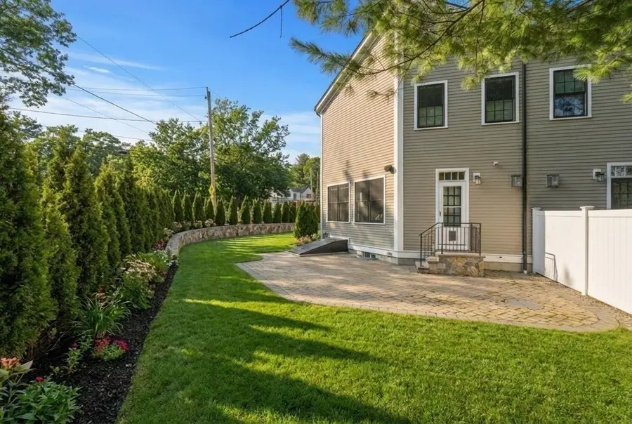 210 Evelyn #210, Newton, MA 02468 - #3