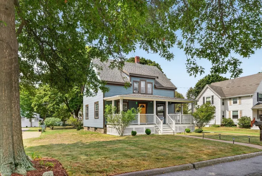 58 Grove St, Lynnfield, MA 01940 - #3