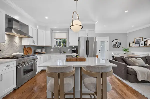 19 Fenwick St #1, Somerville, MA 02145