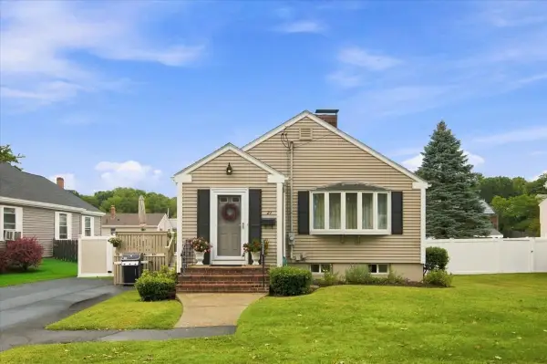 29 Garfield Ave, Beverly, MA 01915