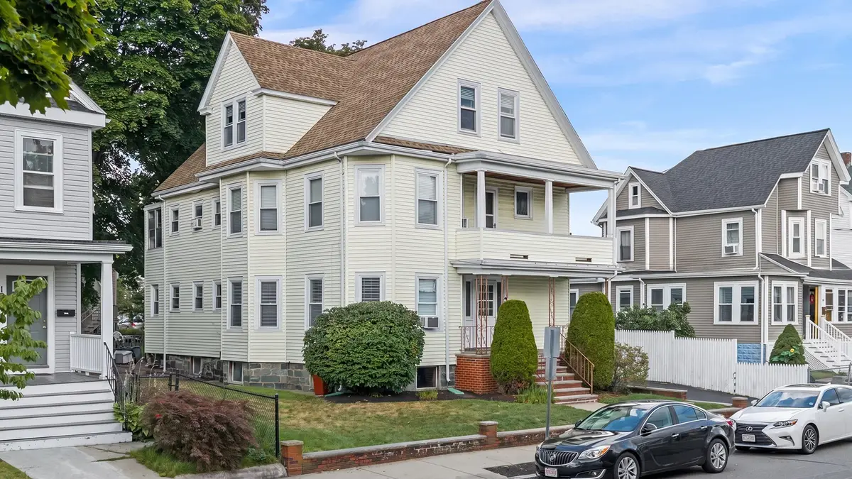 124 Grant Ave, Medford, MA 02155 - #1