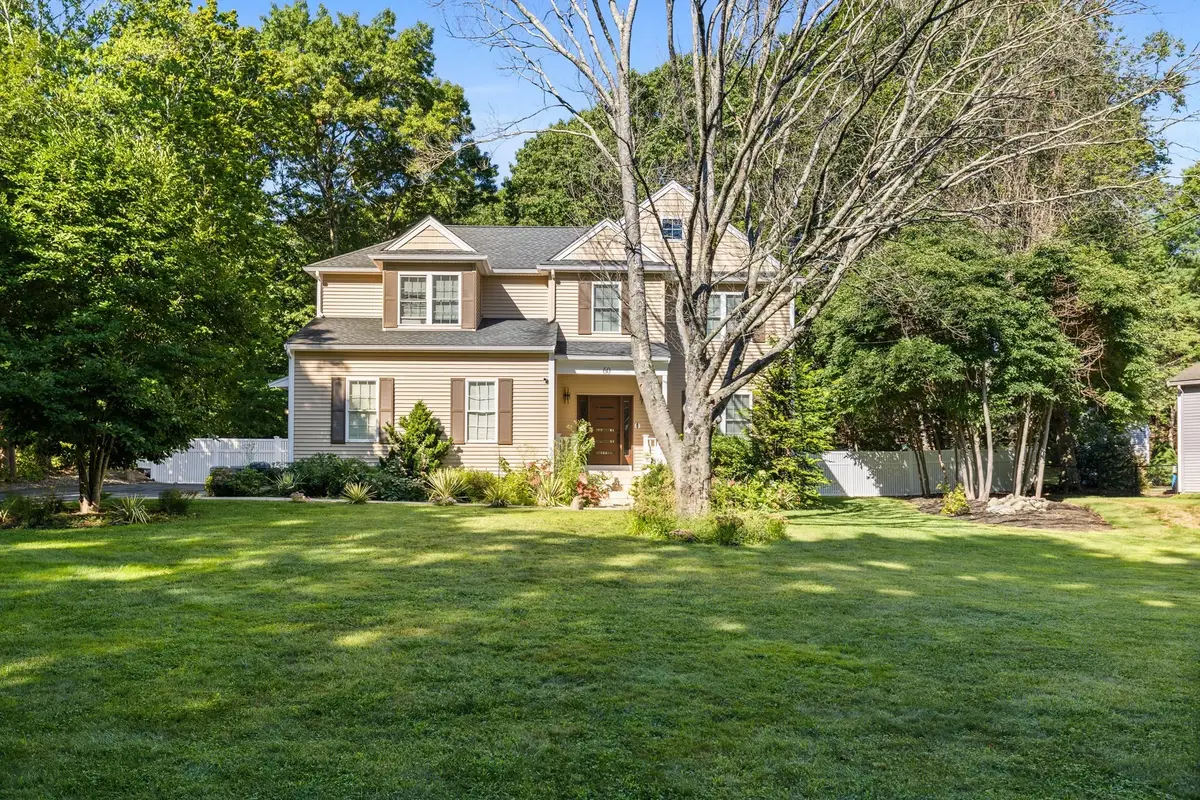 60 Shufelt Rd, South Walpole, MA 02071 - #1