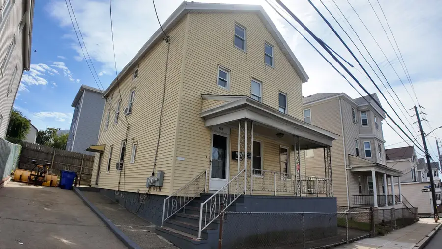 211 Wiliam, Fall River, MA 02721 - #3