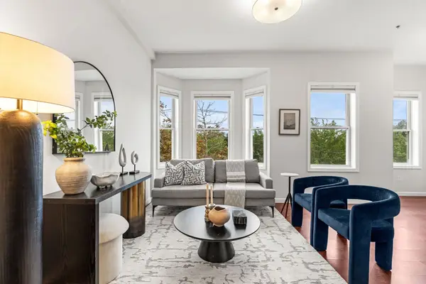 256 Bremen St #PH3, Boston, MA 02128