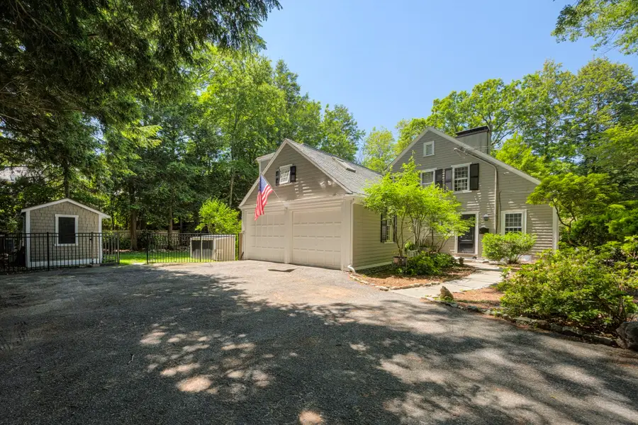 284 Woodland Road, Chestnut Hill, MA 02467 - #3