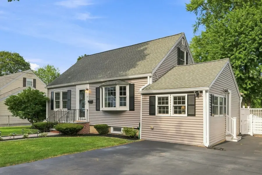17 Greenwood Road, Peabody, MA 01960 - #3