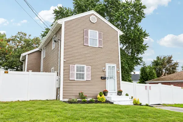 281 Washington St, Taunton, MA 02780