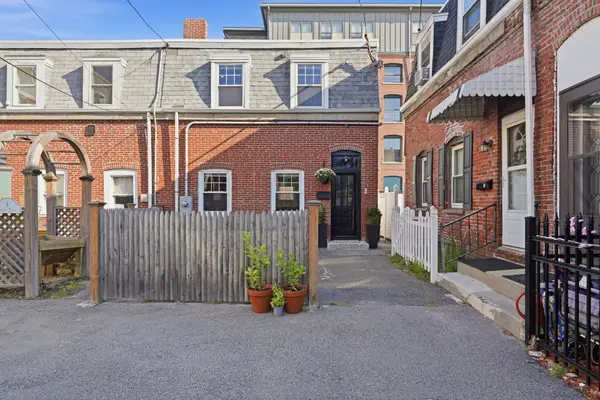 3 Lauten Place, Boston, MA 02127