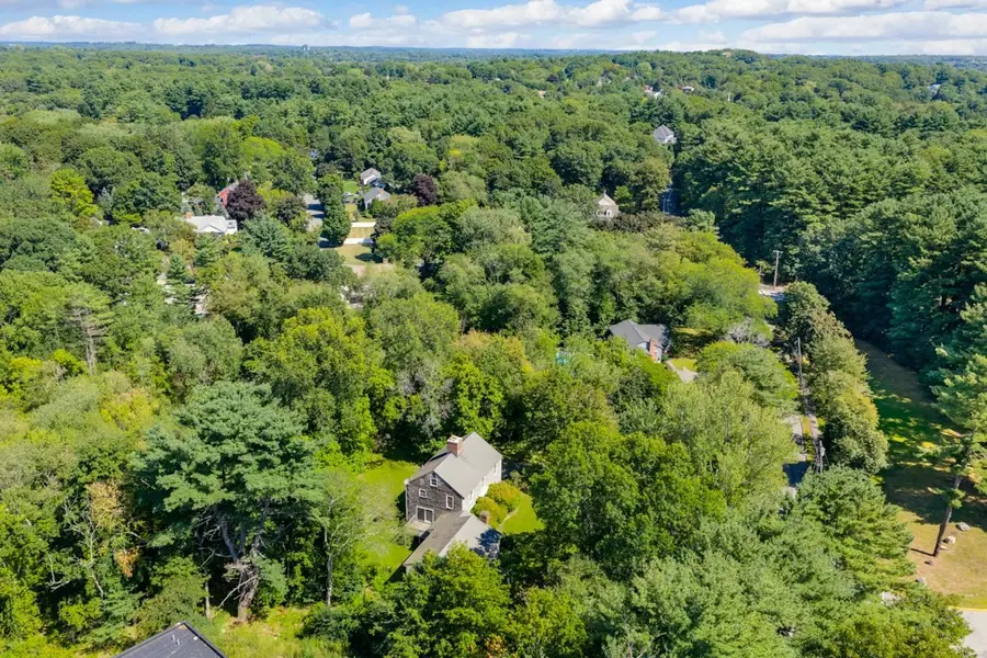 220 Essex St, Lynnfield, MA 01940 - #2