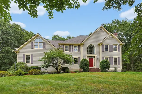 78 Duck Pond Dr, Groton, MA 01450