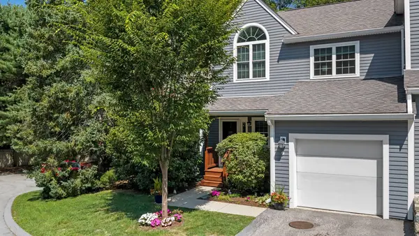 9 Bishops Forest Dr #9, Waltham, MA 02452