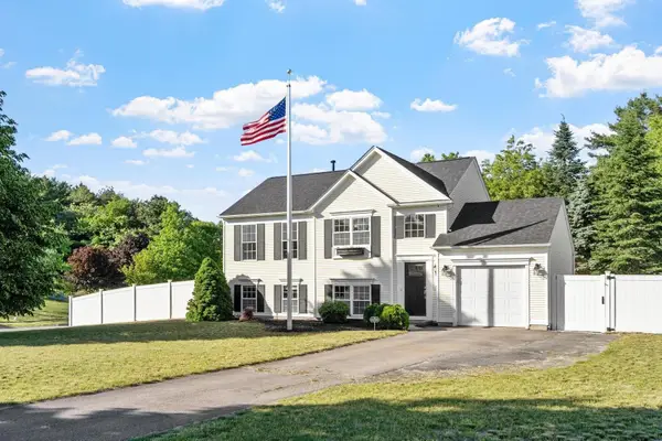 131 Nathan Ln, Plymouth, MA 02360