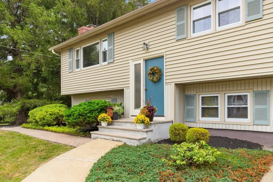 5 Jackson Ave, Peabody, MA 01960 - #2