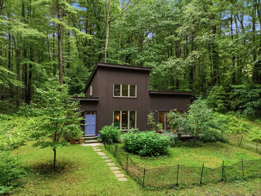 626 Station Rd, Amherst, MA 01002 - #2