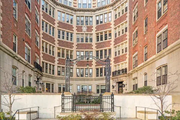 986 Memorial Drive #204, Cambridge, MA 02138