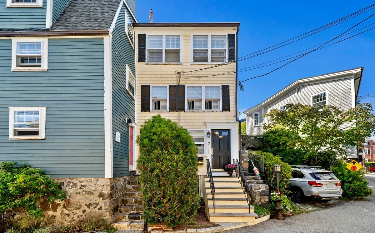 7 Lee #3, Marblehead, MA 01945 - #1