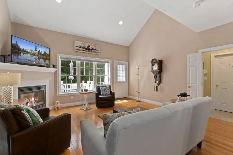 1 Pine Ridge Dr #2, Medway, MA 02053 - #3
