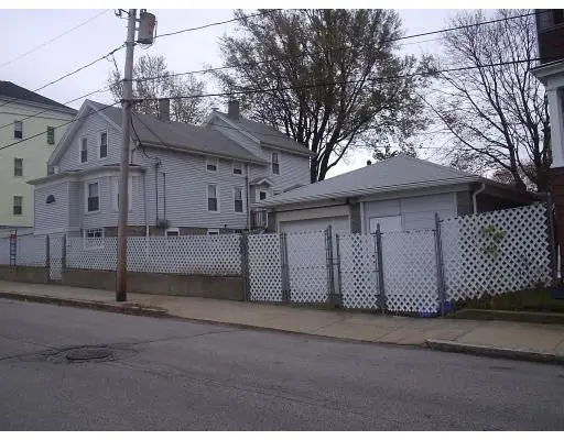 57 Chesworth St, Fall River, MA 02723
