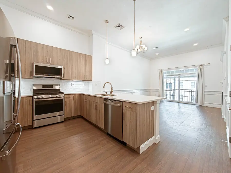 320 Middlesex Ave #F406, Medford, MA 02155 - #3