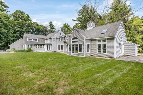 4 Fraser Ln, Newbury, MA 01922