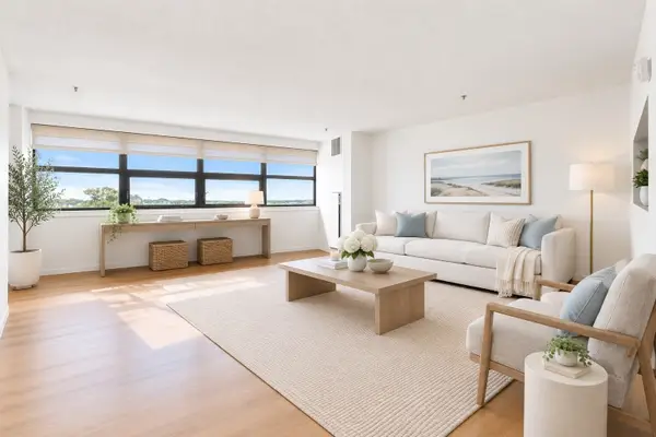 1 Adams St #706, Quincy, MA 02169