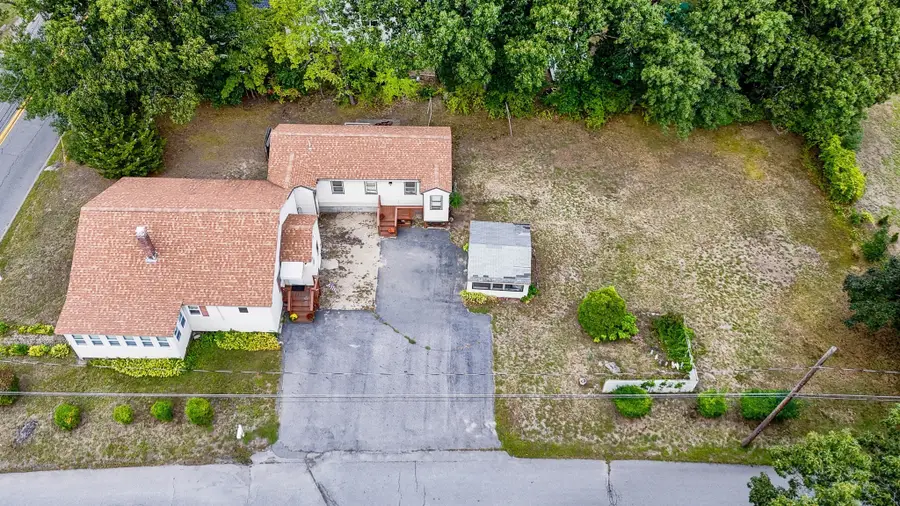 114 Old Meadow Rd, Dracut, MA 01826 - #2