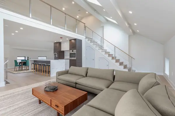 577 Mass Ave #4, Boston, MA 02118
