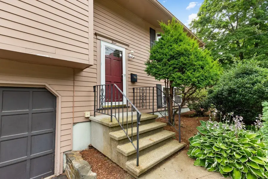 4 West St, Wakefield, MA 01880 - #3