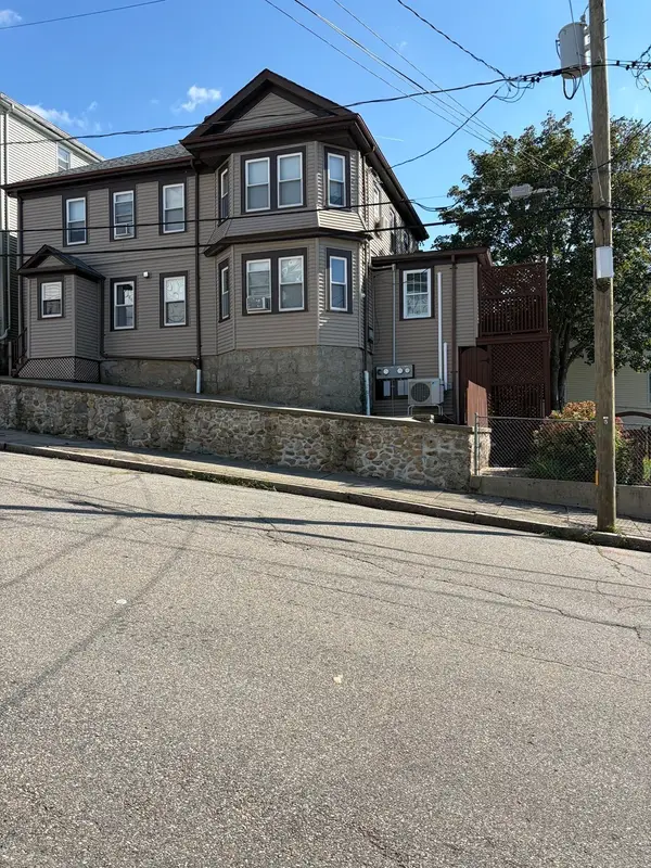 117 Last Street, Fall River, MA 02724