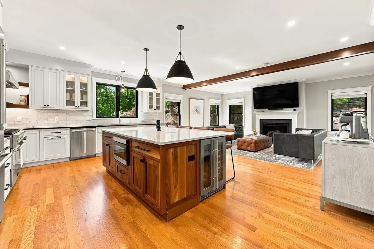 11 Locke St, Winchester, MA 01890 - #1