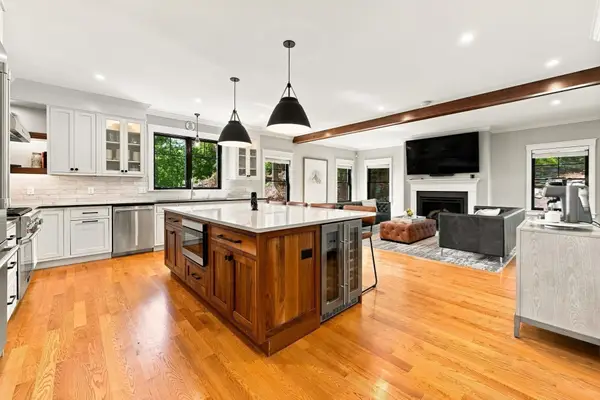11 Locke St, Winchester, MA 01890