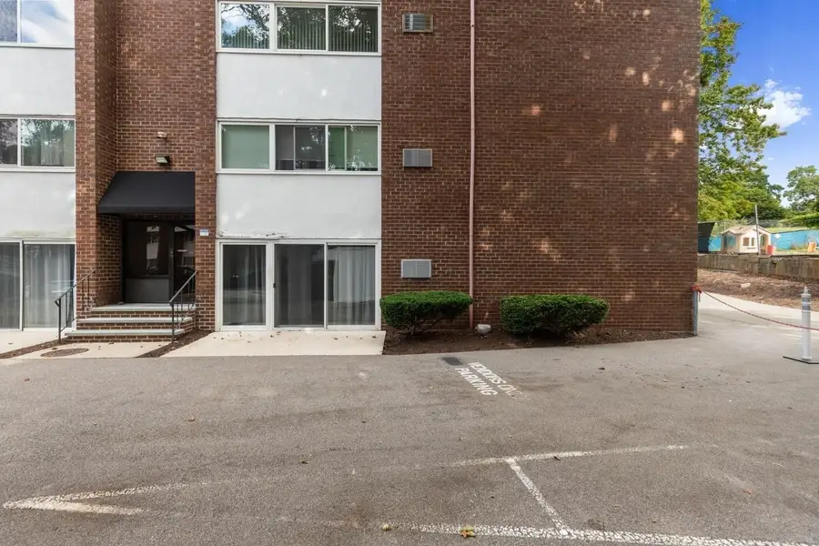 31 Jones Ter #6, Stoughton, MA 02072 - #2