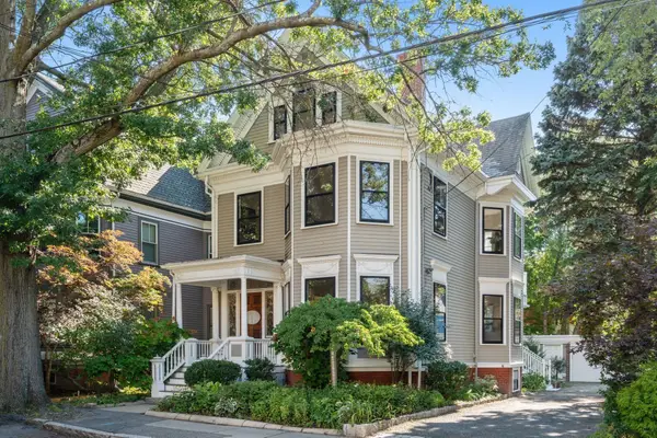 32 Fayette Street, Cambridge, MA 02139