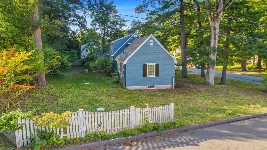 11 Homestead Road, Lynnfield, MA 01940 - #2