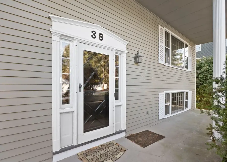 38 Fort Sumter Dr, Holden, MA 01520 - #3