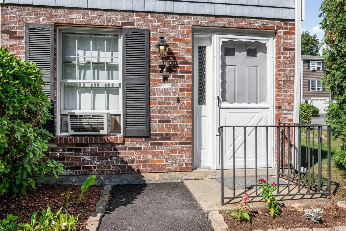 74 Roper St #F, Lowell, MA 01852 - #1