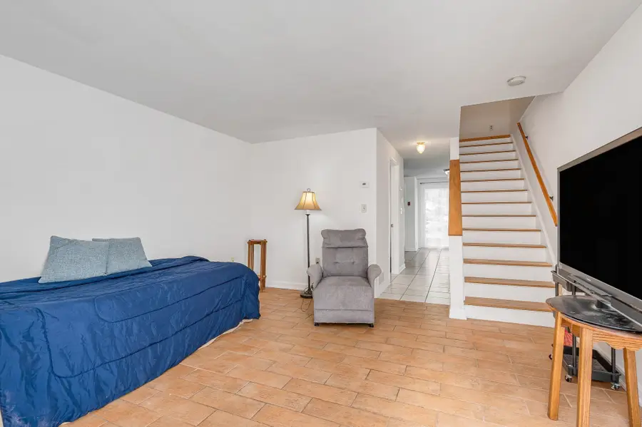 74 Roper St #F, Lowell, MA 01852 - #3