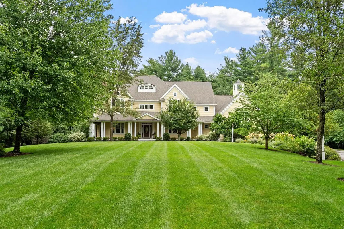 47 Hart Farm Rd, Carlisle, MA 01741 - #1