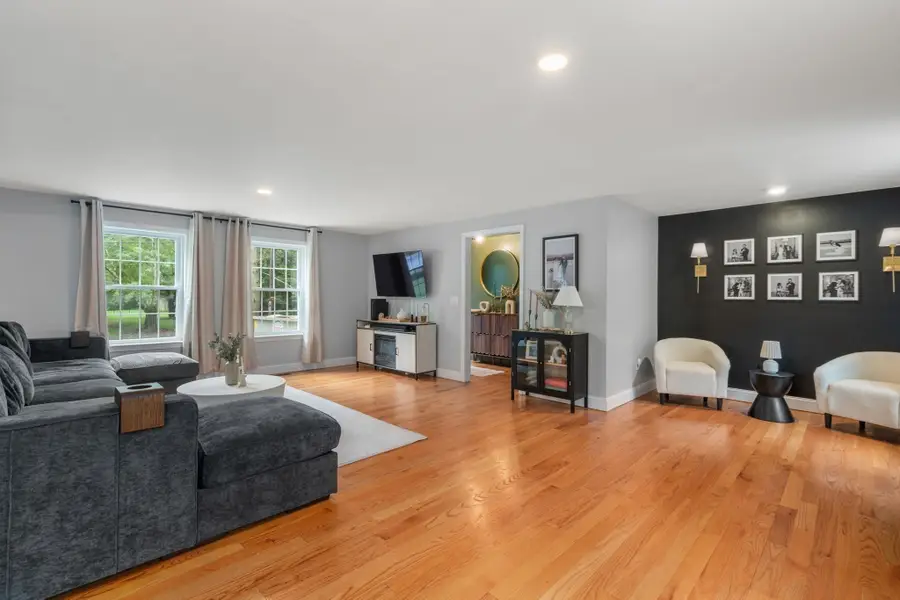 65 Lawrence St, Wilmington, MA 01887 - #3