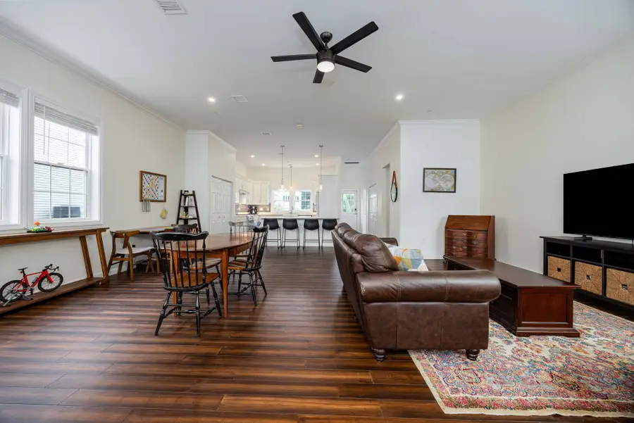 4 Sterling Circle #4, Medway, MA 02053 - #3