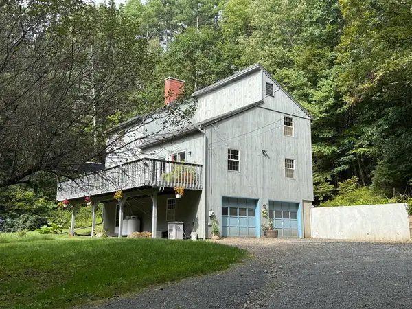 90 North Cross Road, Gill, MA 01354