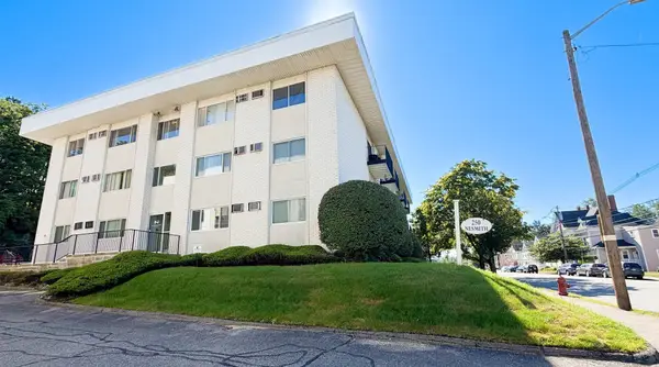 250 Nesmith St #C9, Lowell, MA 01852