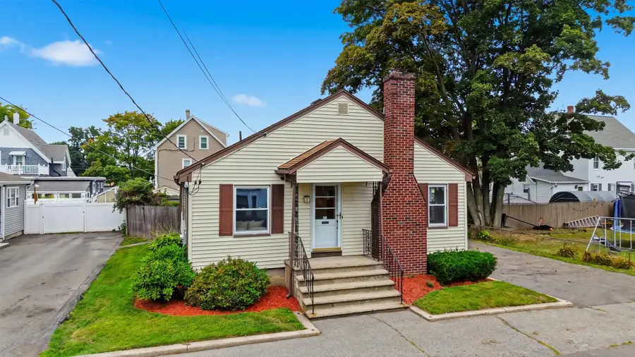 3 Carlton St, Peabody, MA 01960 - #2
