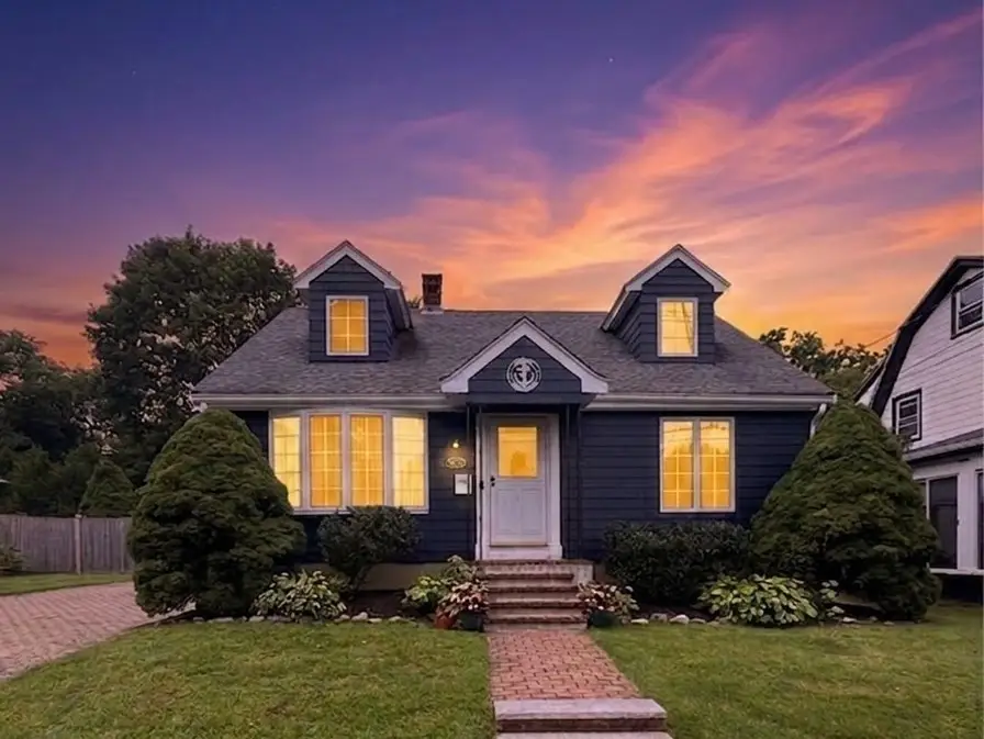 38 1/2 Abington Ave, Peabody, MA 01960 - #1