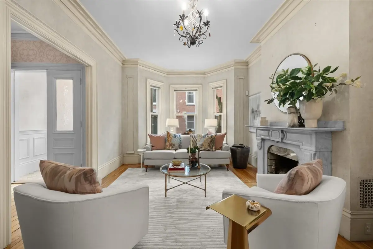 12 Auburn Street, Boston, MA 02129 - #1
