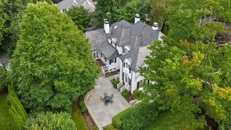 97 Arnold Road, Wellesley, MA 02481 - #3