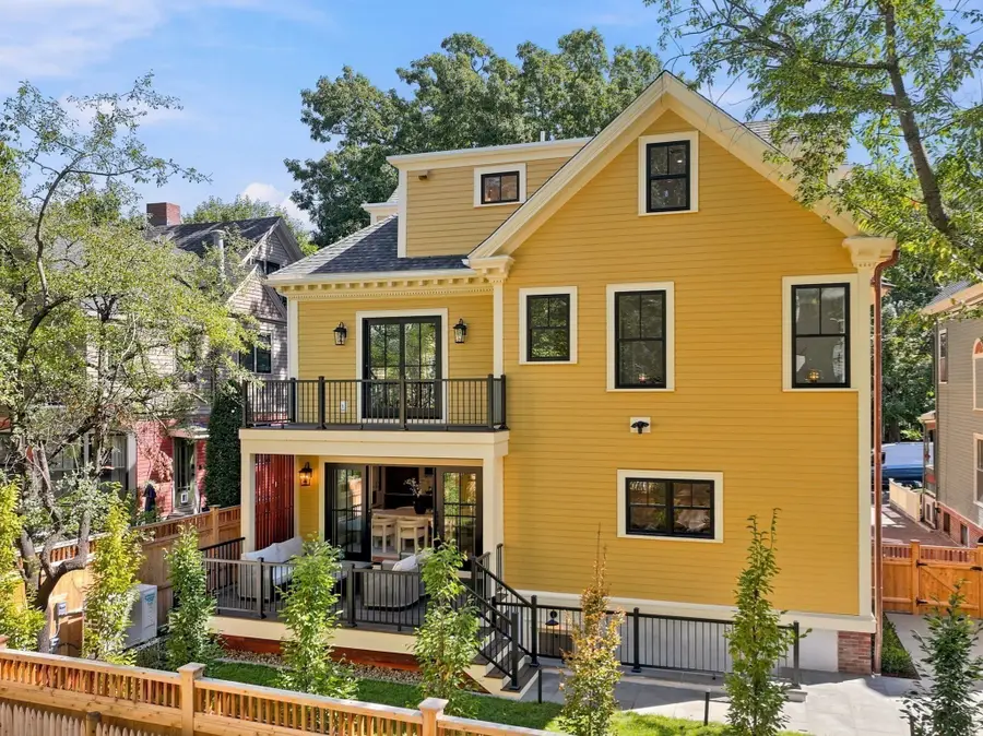 65 Hammond Street, Cambridge, MA 02138 - #2